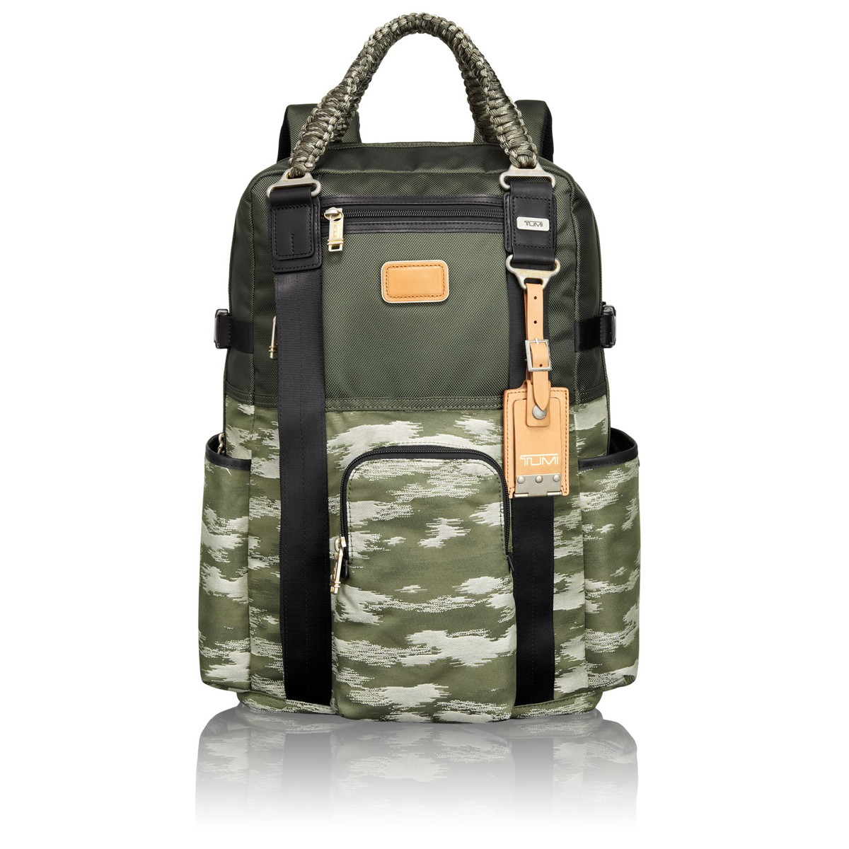 Tumiのスプルース カモ柄バックパック | グアムビジターズバイブル