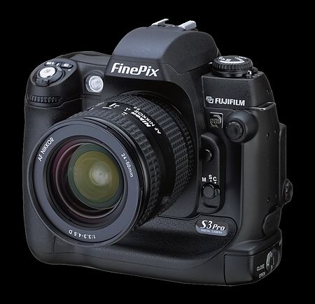 iXBT Labs - Fujifilm officially unveils FinePix S3 Pro digital camera