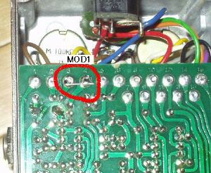 BOSS CE-2BをCE-2αに改造 ギター・エフェクターの自作改造【松美庵】