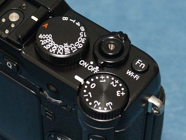 富士フイルム FUJIFILM X-E2の徹底レビュー EVF内蔵ミラーレスカメラ