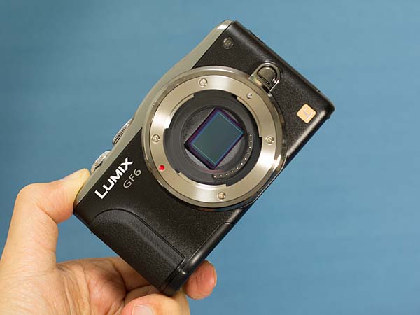 パナソニック Panasonic LUMIX DMC-GF7 自分撮り対応のコンパクト