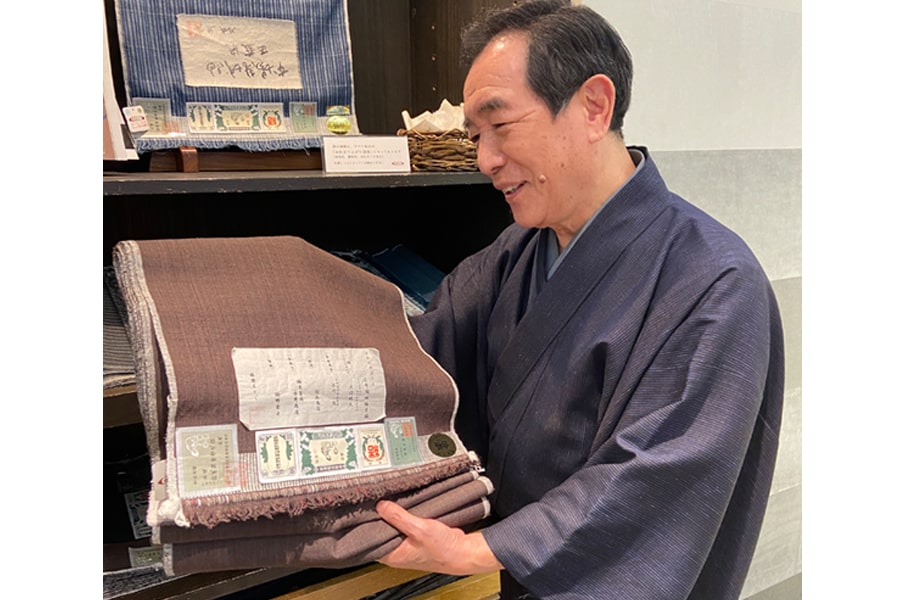 プラチナボーイ「生掛 （なまがけ）」の結城紬｜創業者 泉二弘明の