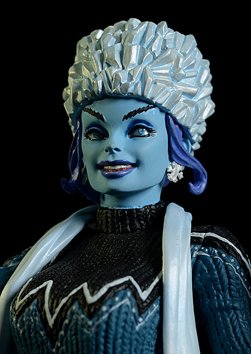 Review and photos of DC Collectibles Bombshells Killer Frost statue