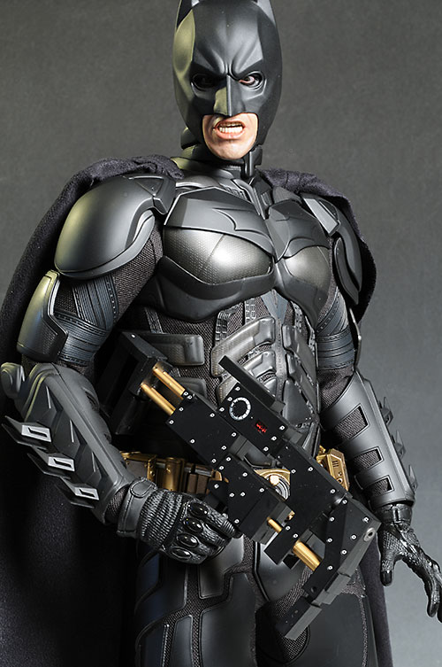 Review and photos of Dark Knight Rises Batman 1/4 scale action
