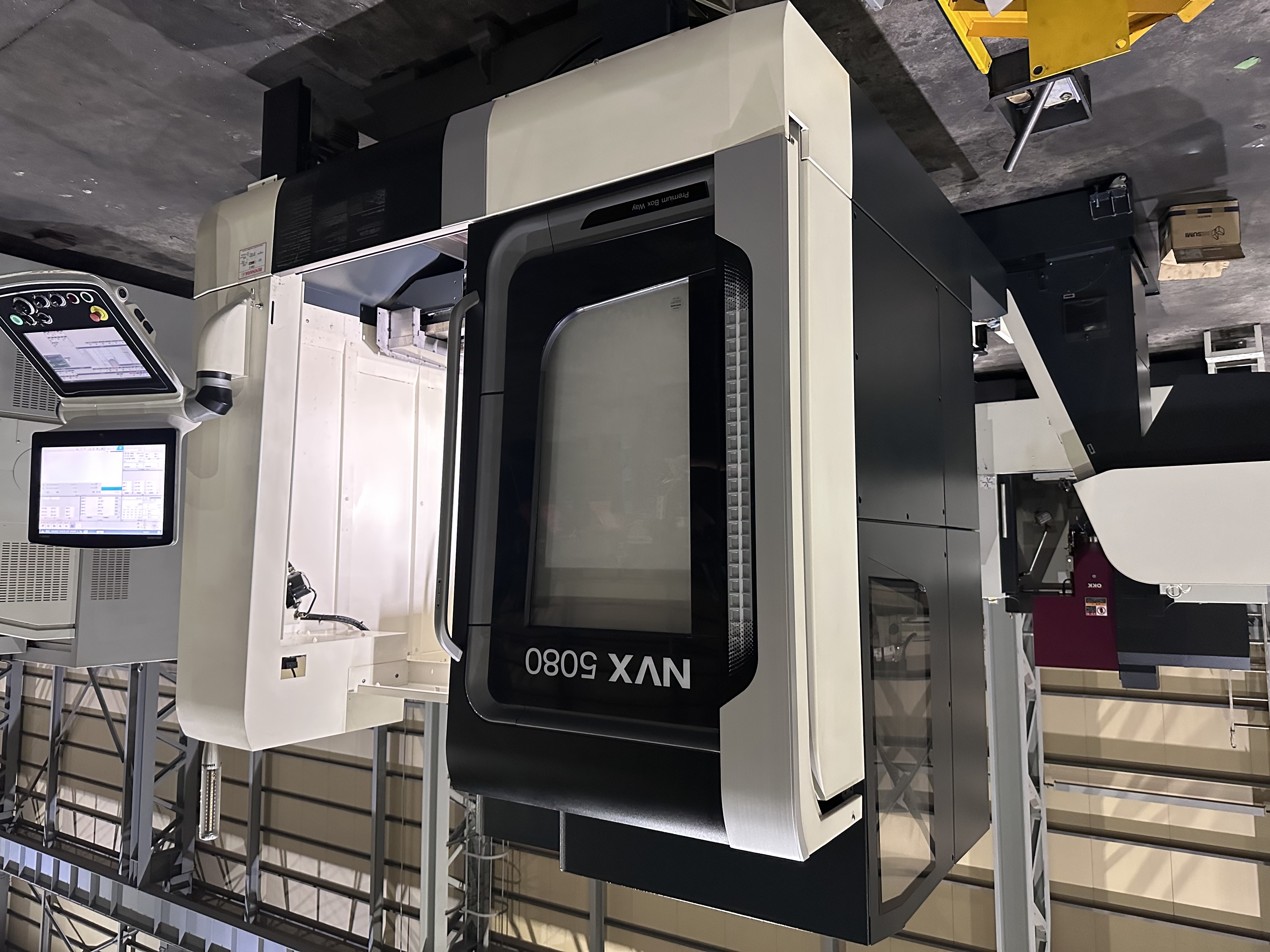 森精機 立マシニング NVX5080/40(BT-40) 2016年製 - 株式会社浪速工機