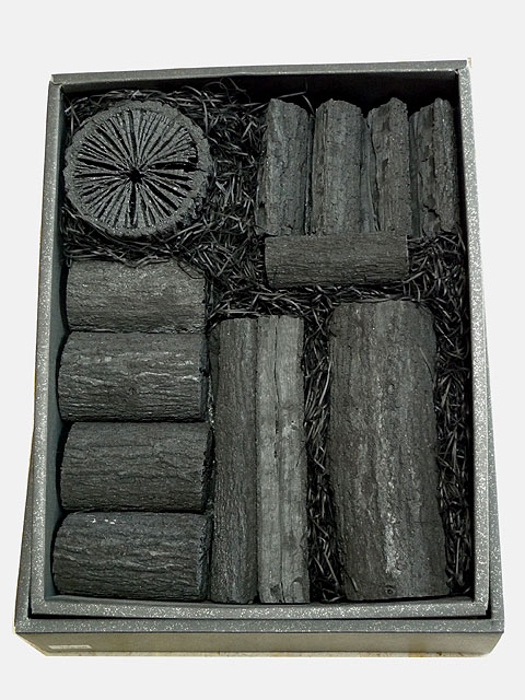 厳選炉用・組炭（茶の湯炭の条件を完璧に満たした特選。1手前程度