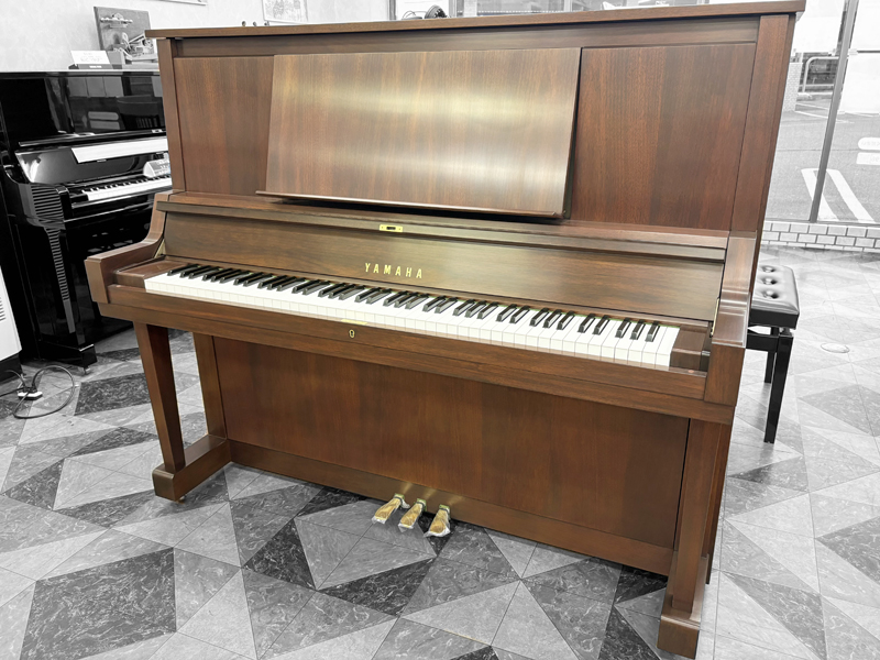 ヤマハ アップライトピアノ W102BW 1984年整 リニューアル 極上品です