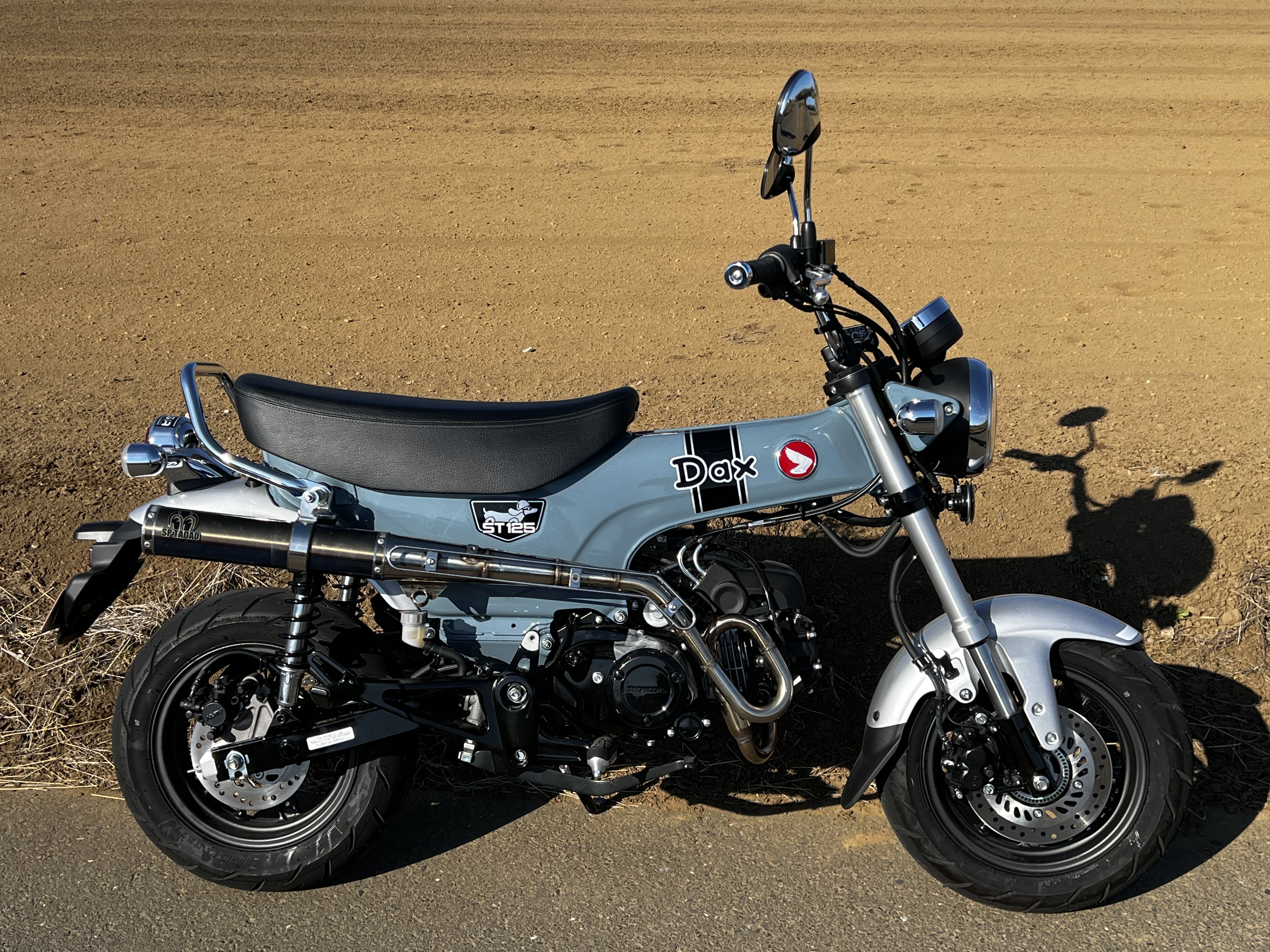 Dax125 | 忠さんが陣頭指揮をとってマフラーを開発していく実際の