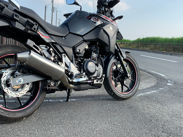 V-Strom250 | 忠さんが陣頭指揮をとってマフラーを開発していく実際の