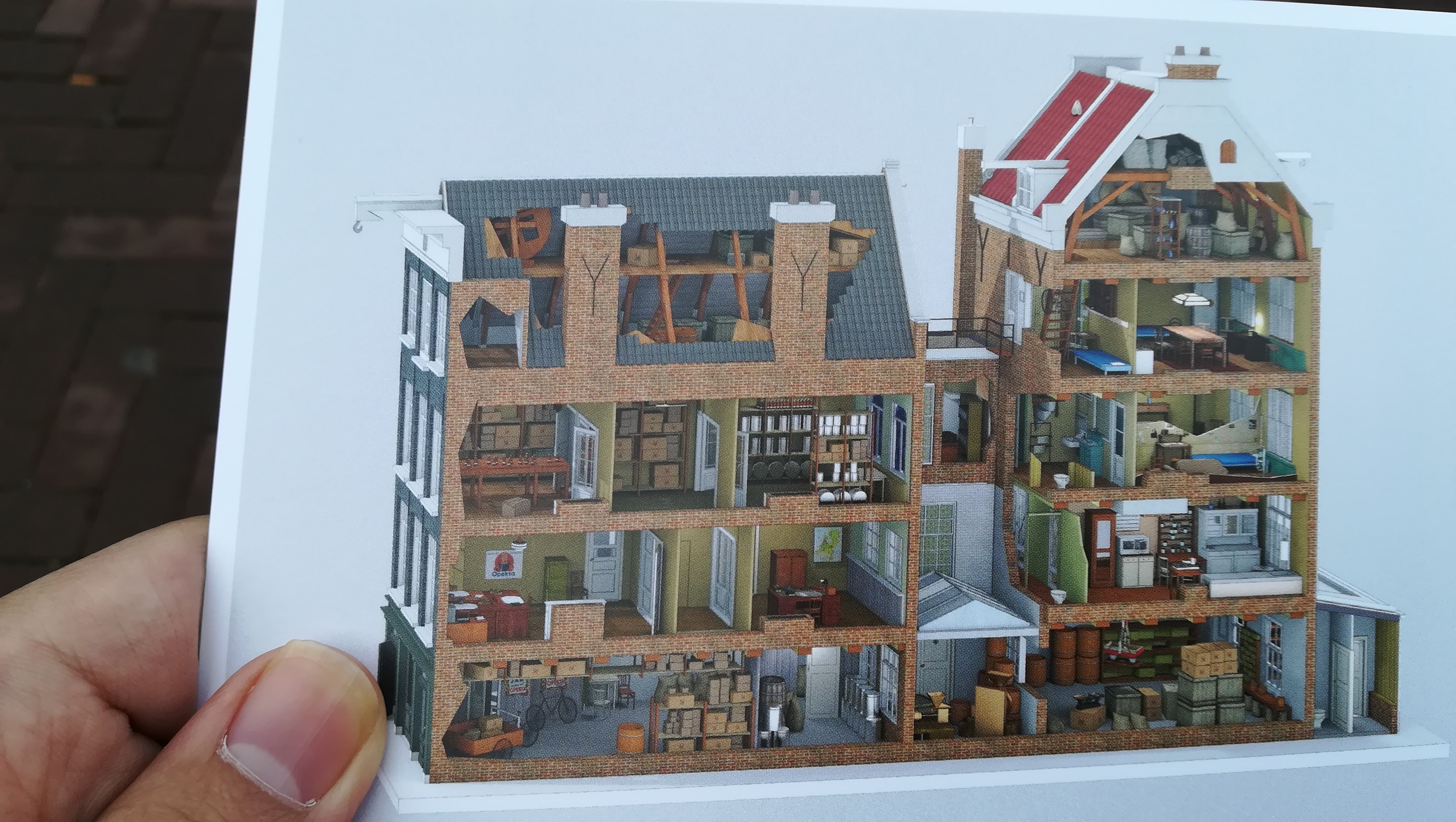 アンネ・フランクのレプリカ歴史的家屋段ボール模型 アンネ・フランク