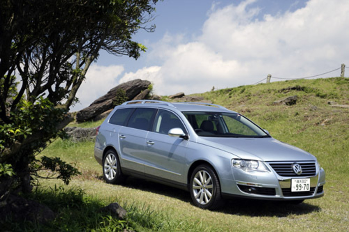 フォルクスワーゲン・パサートヴァリアントV6 4モーション(4WD/2ペダル