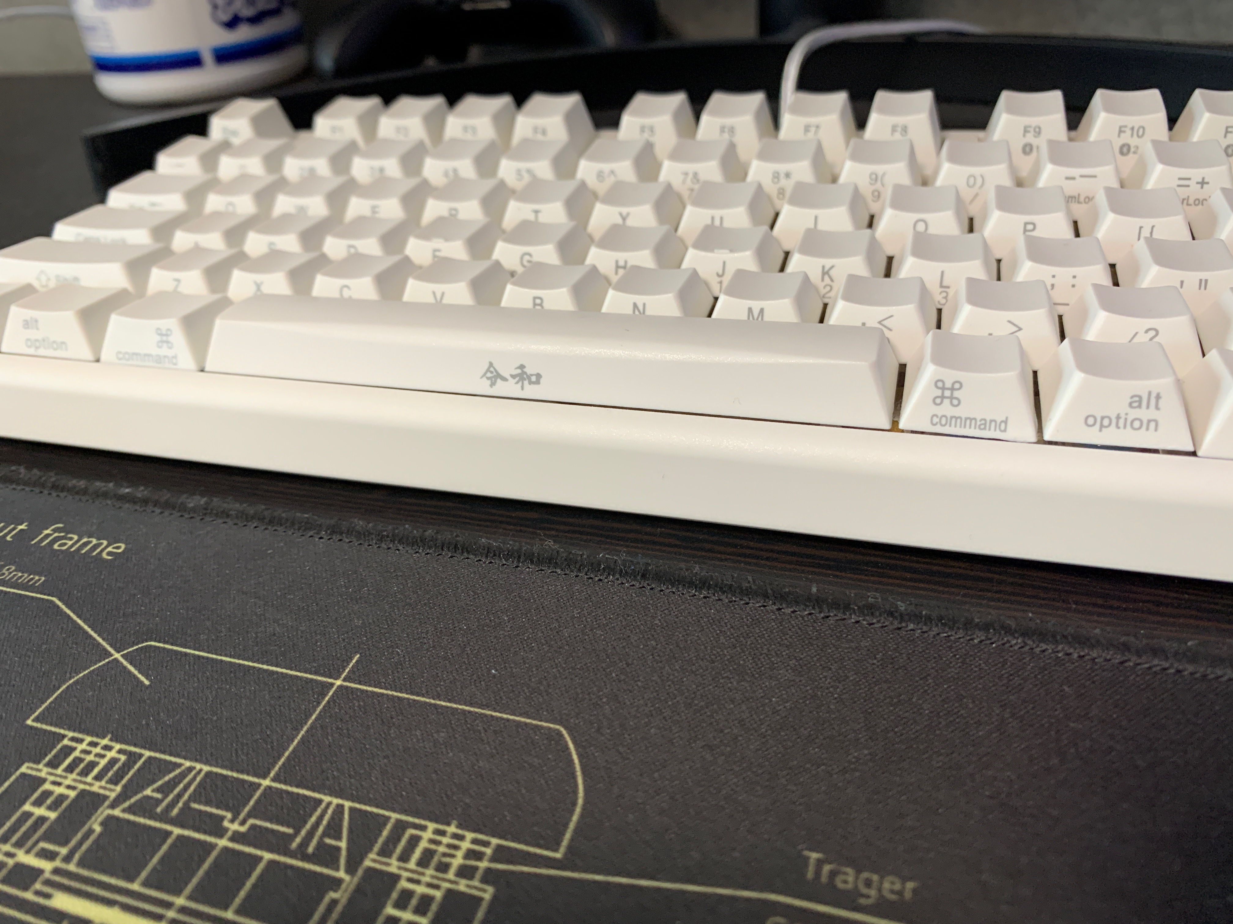 格安の静電容量無接点方式のキーボード、Niz Plum 82を買ってみた