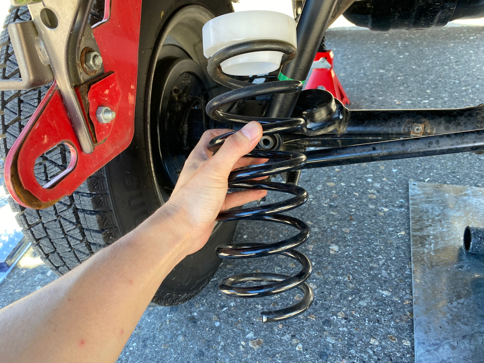 徹底解説】JB64/JB74ジムニーのDIY 1インチリフトアップ方法 【コイル