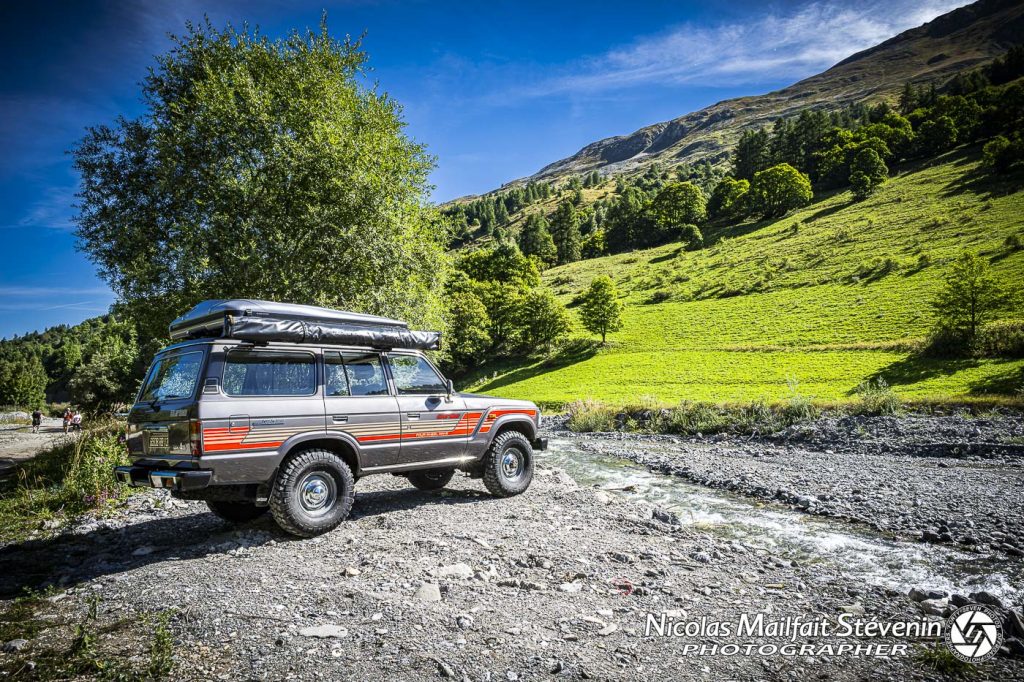 Toyota HJ 61 Land Cruiser Station Wagon Overview
