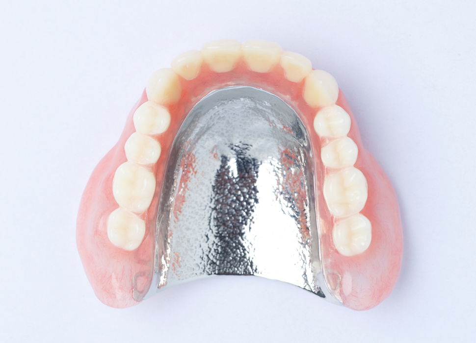 入れ歯（総義歯・部分入れ歯・注意事項など）|診療案内|アイ歯科