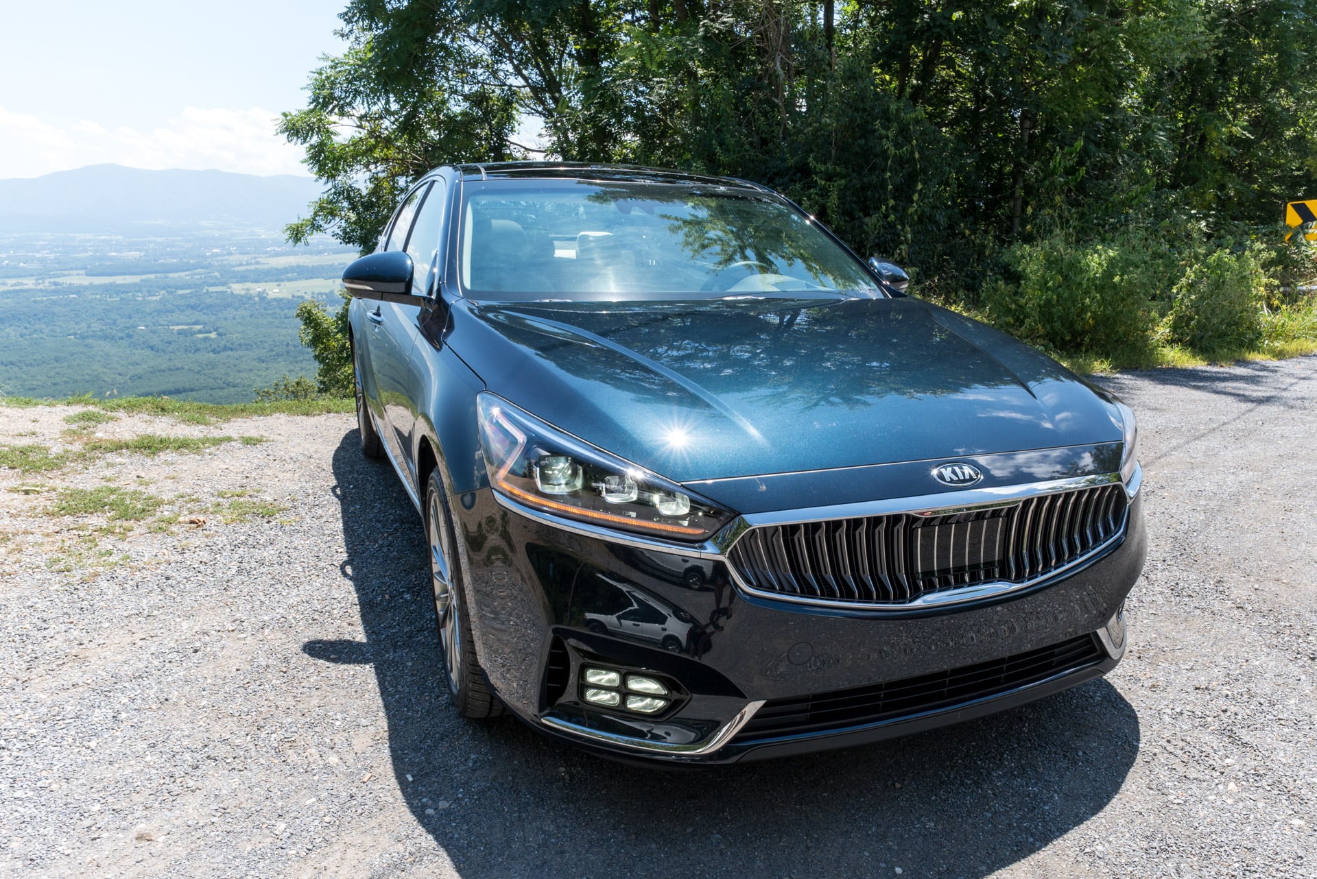 First Drive Review: 2017 Kia Cadenza SXL