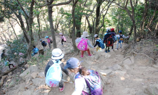 坂本遼（1959年）『きょうも生きて』||| – ||||| YAMADA,Toshiyuki |||