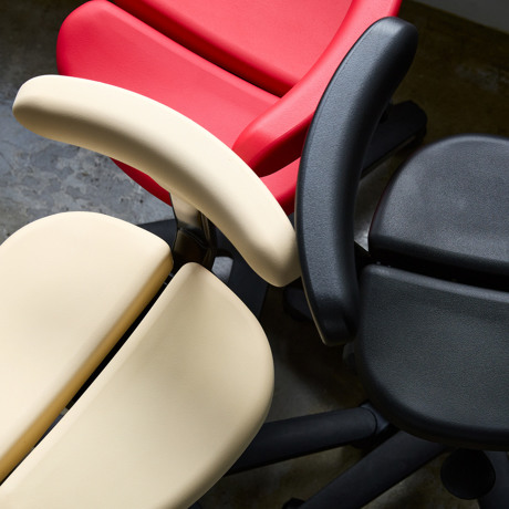 キャスタータイプ／オクトパス》健康医療アワード受賞 腰・姿勢・集中