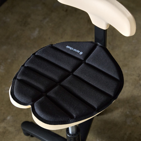 オプション／体圧分散マットby SORBO》坐骨座りを快適にする低反発