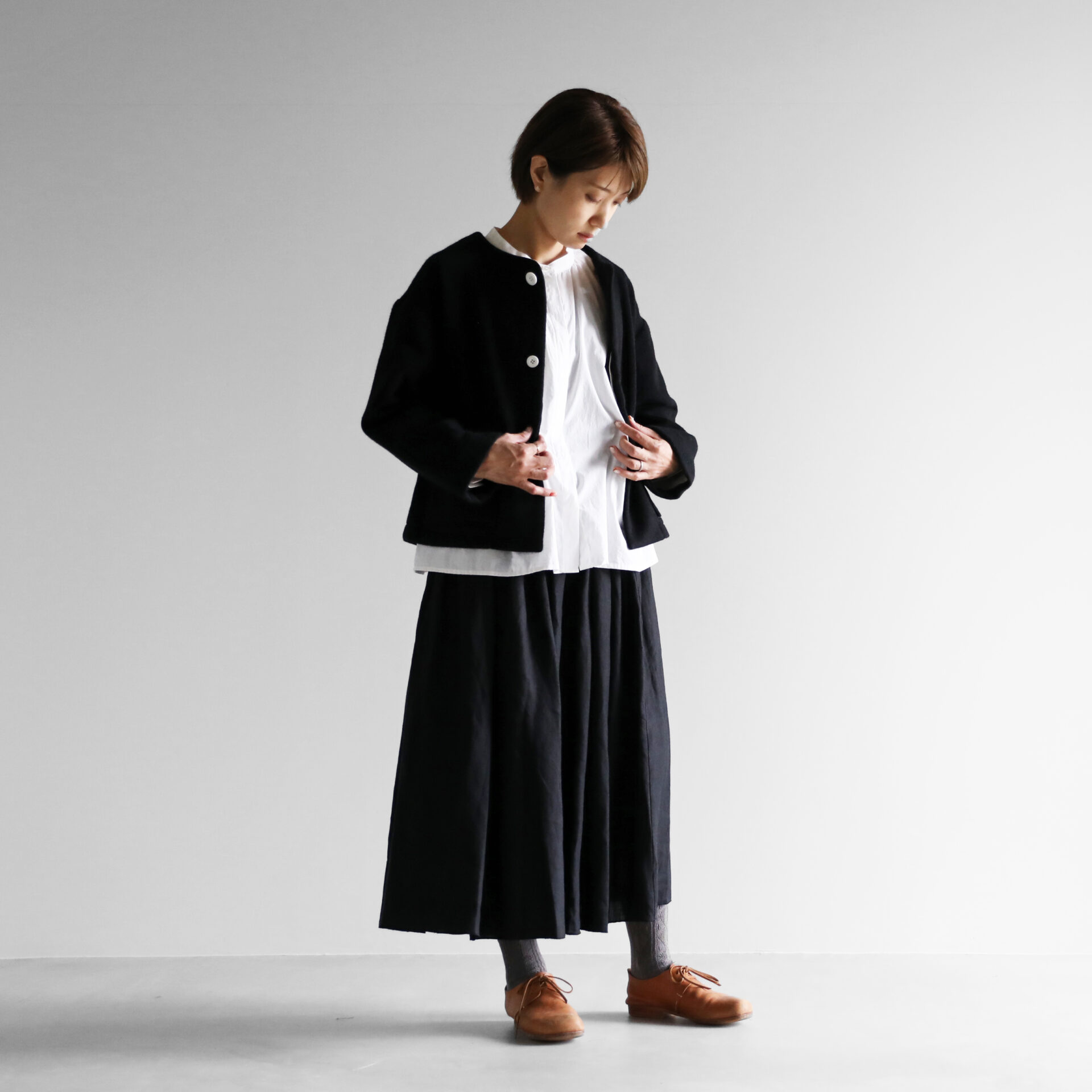 HUIS×尾州”縮絨ウールフランネルノーカラーショートコート（ライト