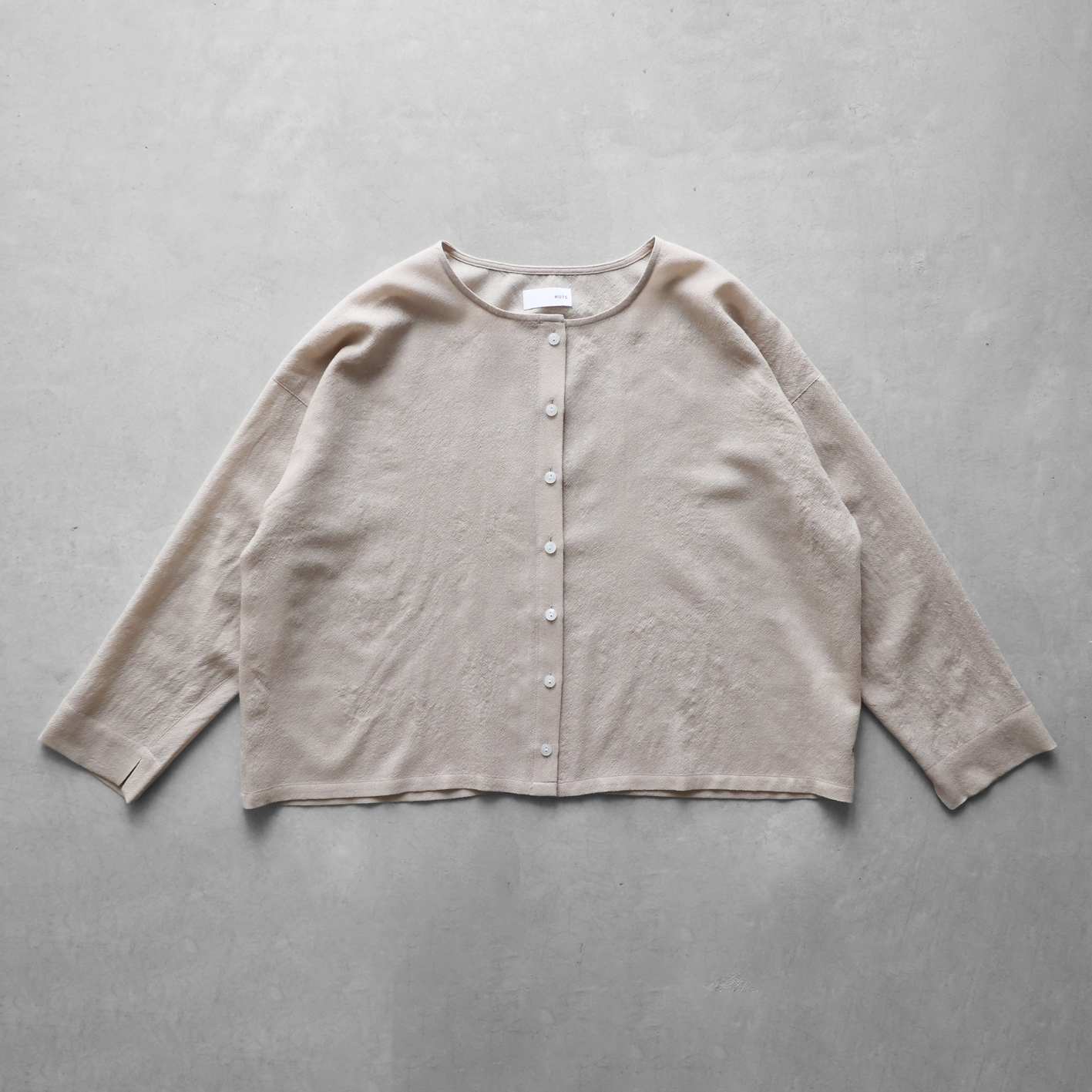 ウォッシャブルウールショートカーディガン 704をリリースしました