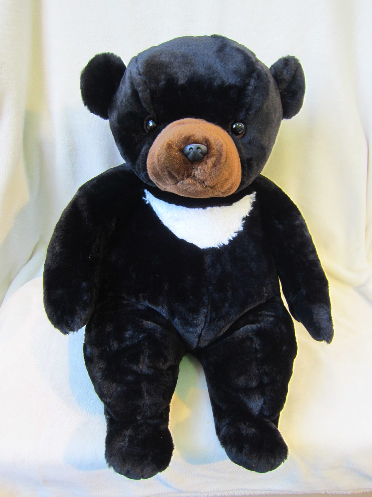 ベアフレール（L）ツキノワグマ | テディベア通販お探しなら美術館直営