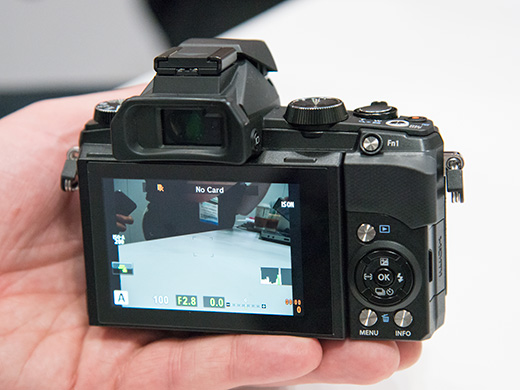 Hands-on with the Olympus Stylus 1: DPReview | Photography News