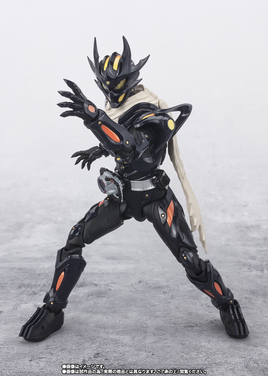 S.H.Figuarts 仮面ライダードレッド零式 | 魂ウェブ