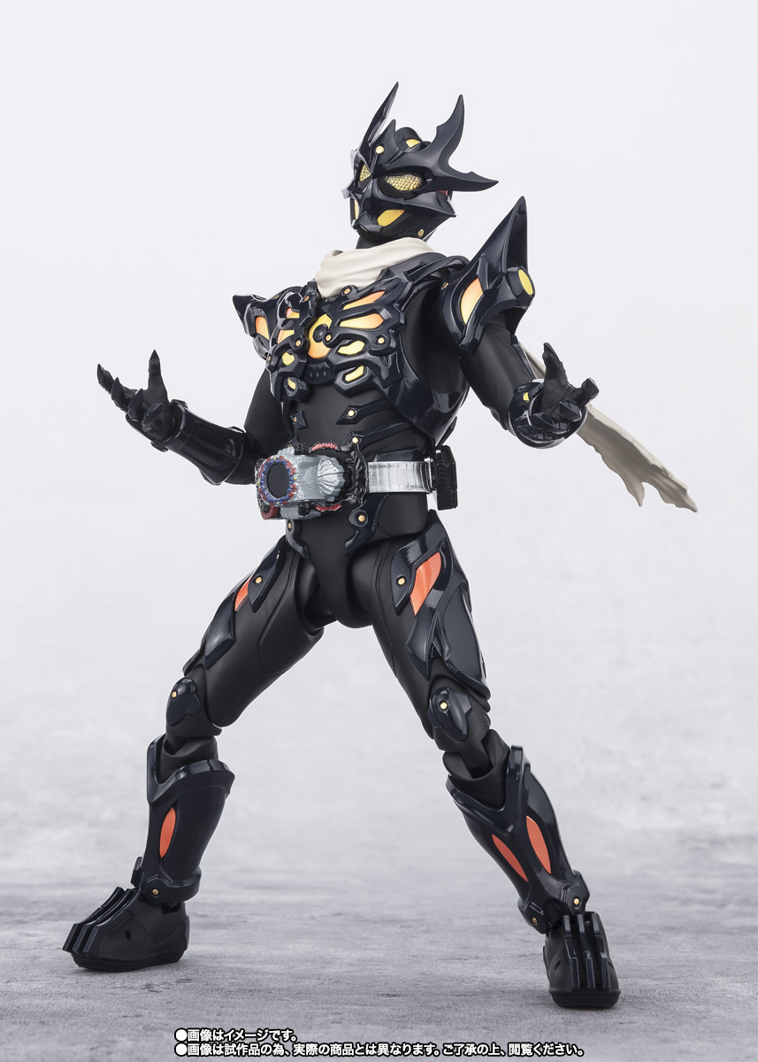 S.H.Figuarts 仮面ライダードレッド零式 | 魂ウェブ