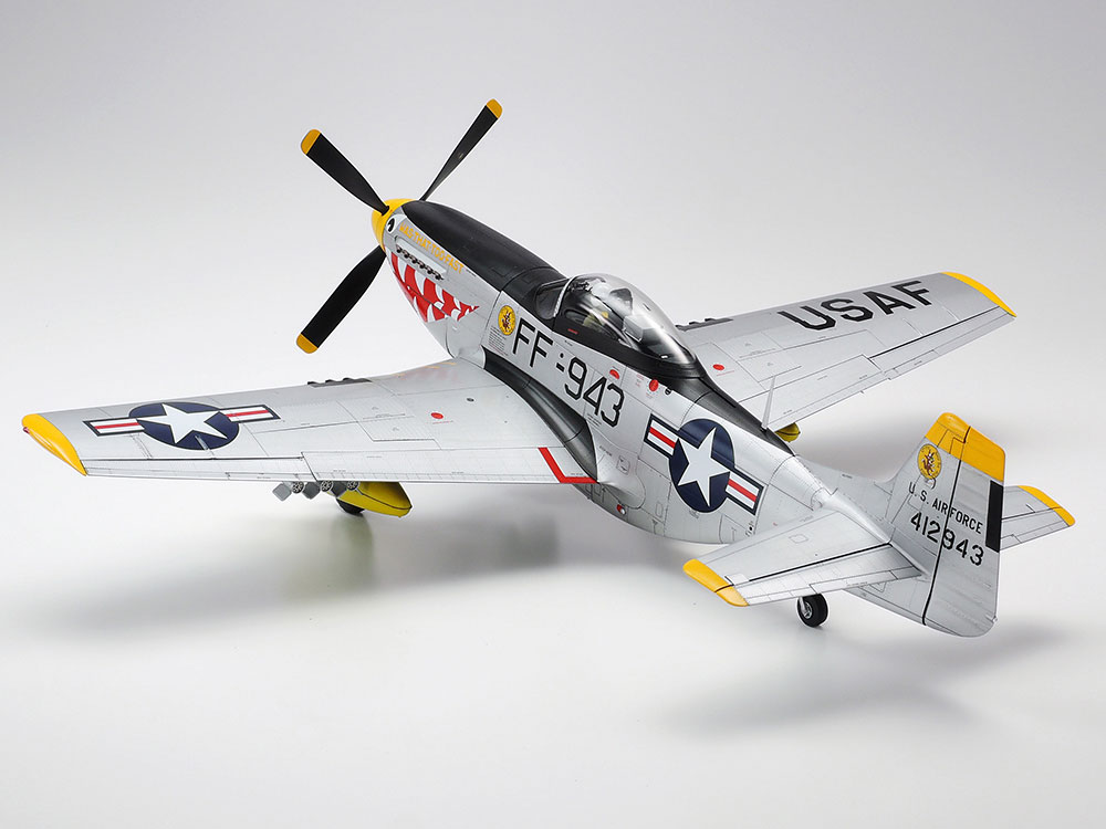 1/32 ノースアメリカン F-51D マスタング (朝鮮戦争): スケールモデル