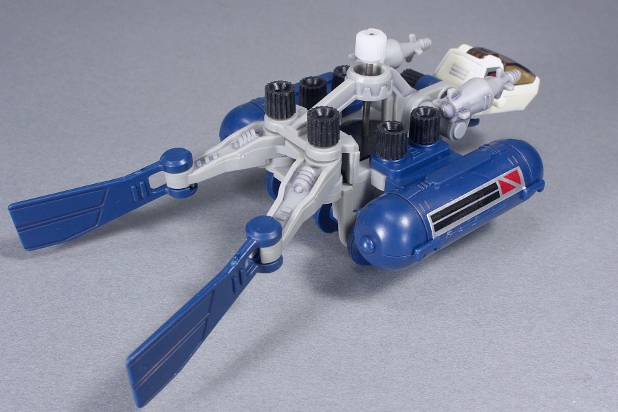 ZOIDS RMZ-05 アクアドン(ヘリックメモリアル版) - またーりといくよ。