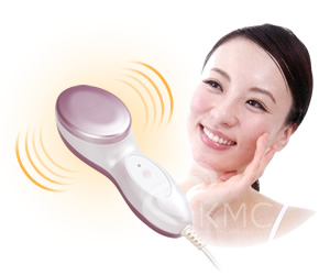 高速変動磁場の力で 乾燥小ジワ対策。【高速変動磁場・美顔器