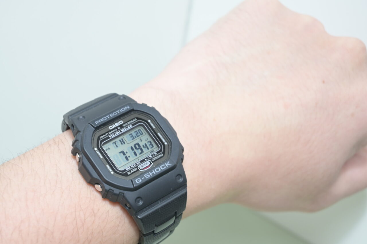 レビュー】G-SHOCK GW-5000U-1JF｜質実剛健さを体現した電波ソーラー