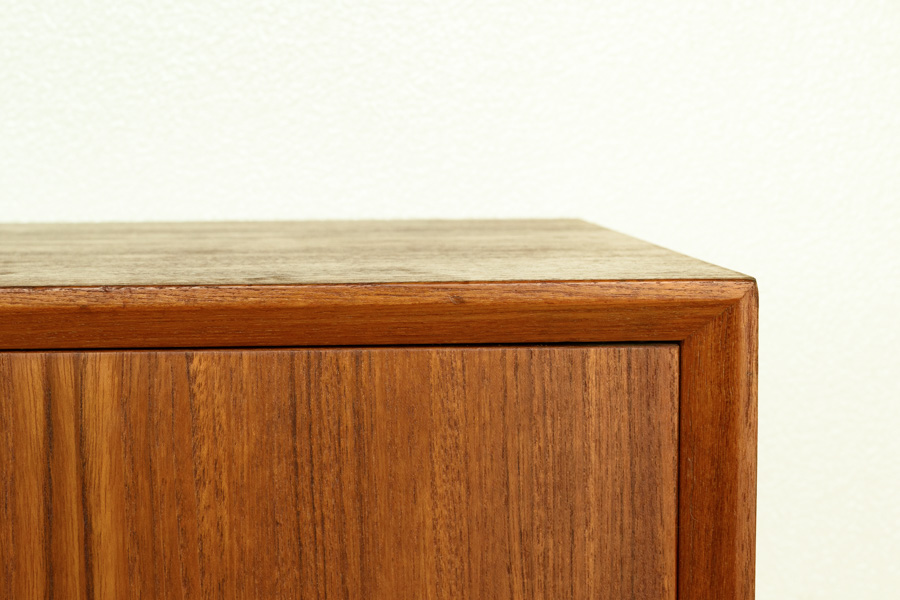 北欧家具 通販 デンマーク製 ビンテージ キャビネット