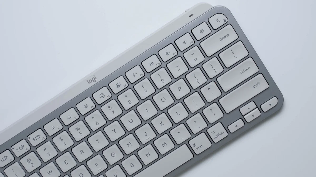 MXKeysMiniforMac-06.jpg.webp