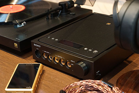 レビュー】ヘッドホンアンプ『TA-ZH1ES』新製品開梱レポート - ソニー