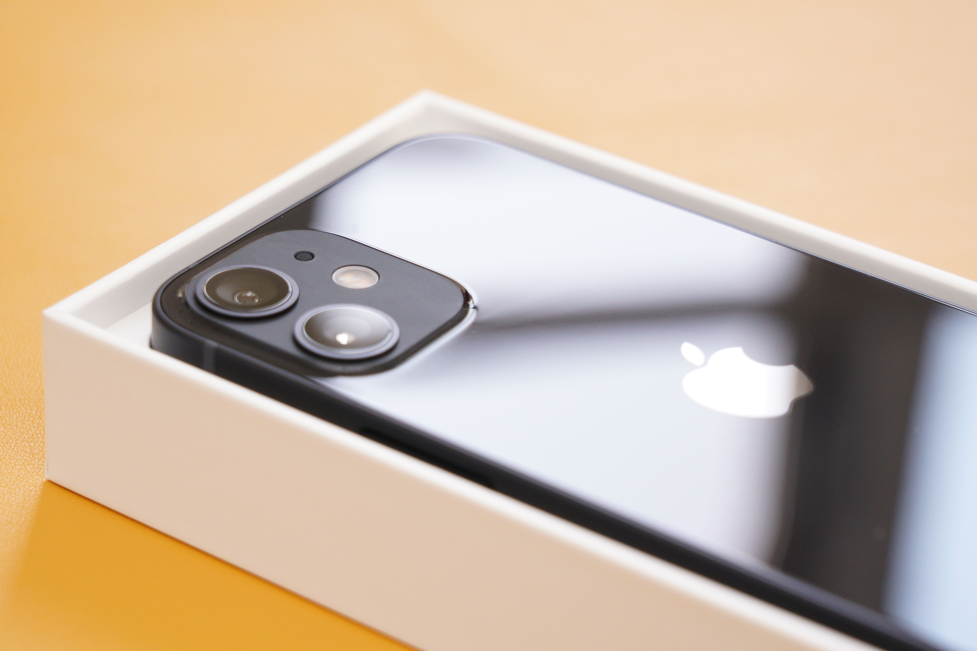 iPhone 12 mini ブラックフォトレビュー：このサイズを求めてた