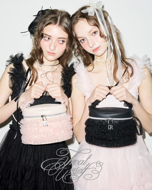 Treat Ürself Tulle Vanity Bag Book Black│宝島社の通販 宝島チャンネル