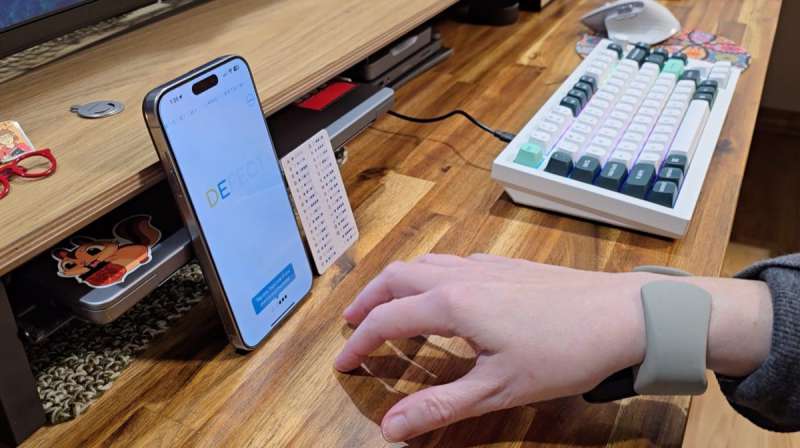 TapXR wearable keyboard review - The Gadgeteer