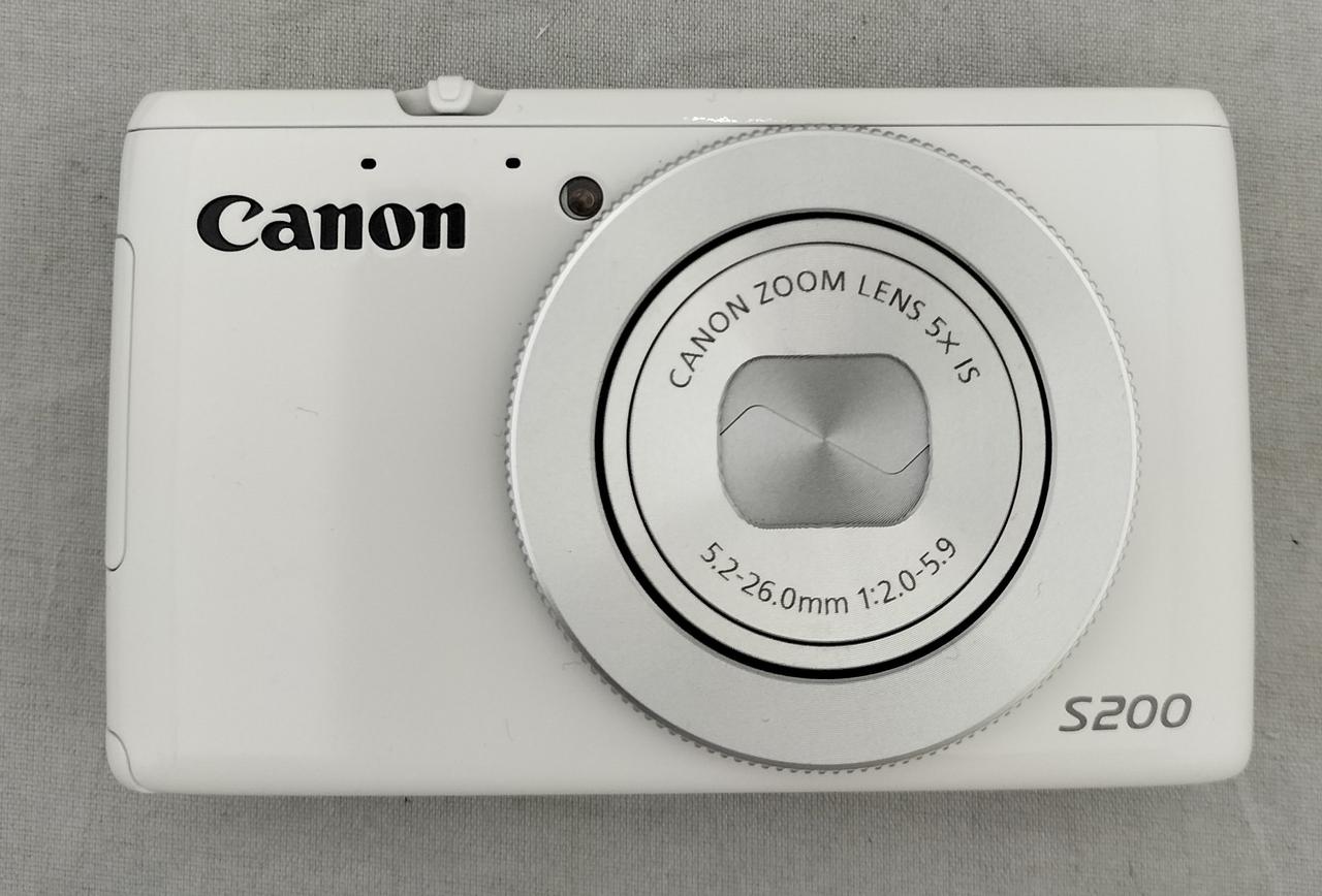 Canon Compact Digital Camera Model number: PowerShot S200 Used in