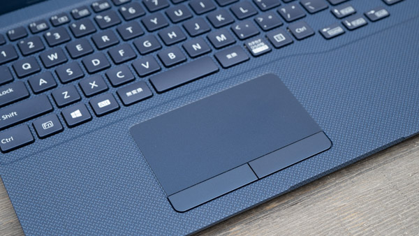 富士通 LIFEBOOK TH77/E3（WT1/E3）の実機レビュー - the比較