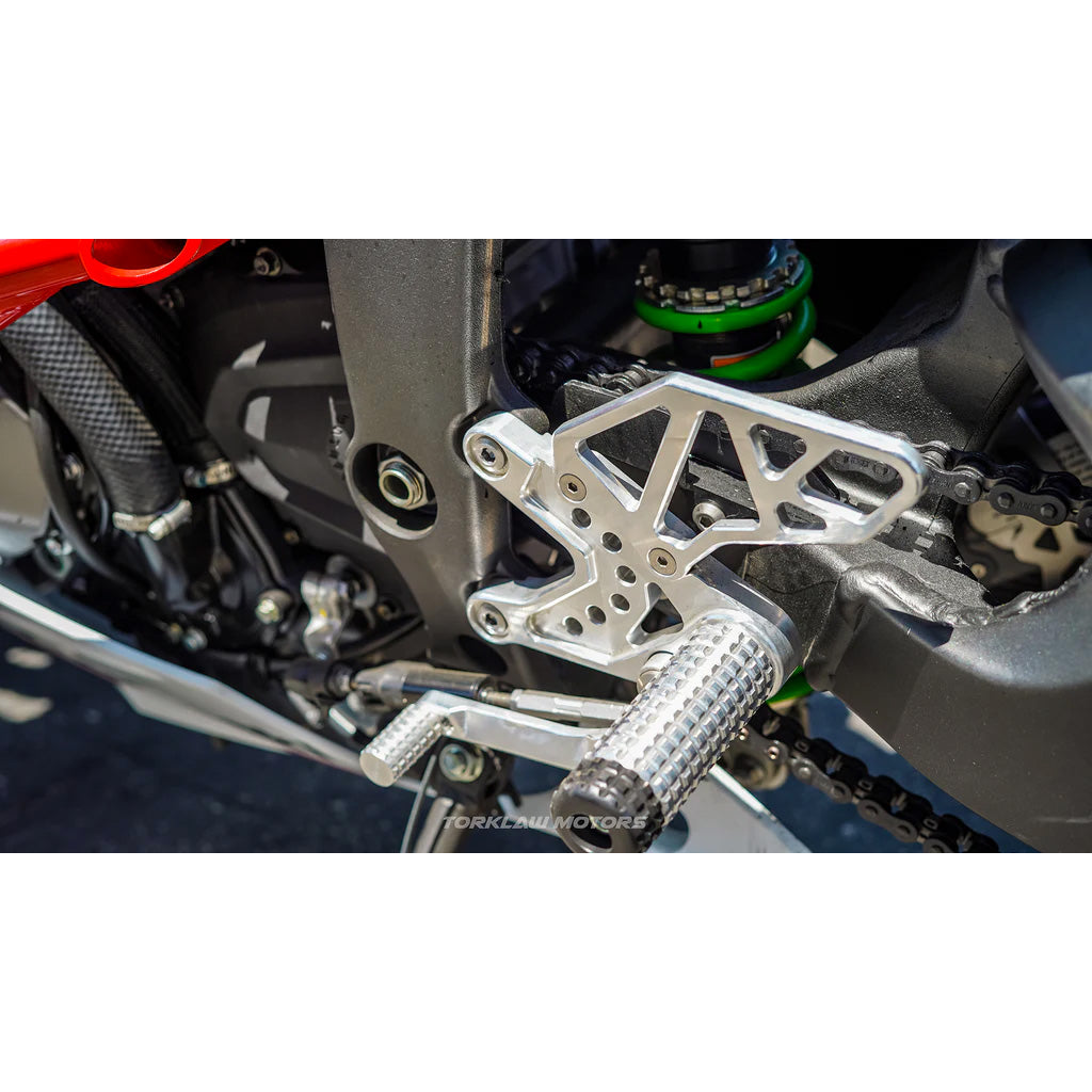 Kawasaki ZX6 Rear Sets w/ pegs – The Sic Shop LLC