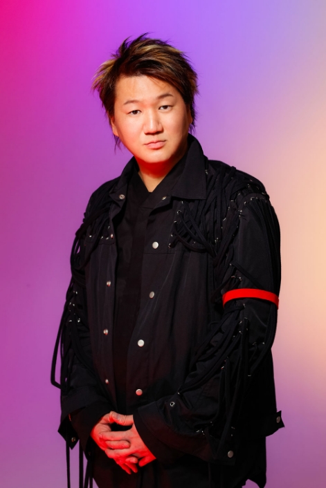 公式】THREE COLORS EXHIBITION｜過去・現在・未来 ―連鎖する創造性―