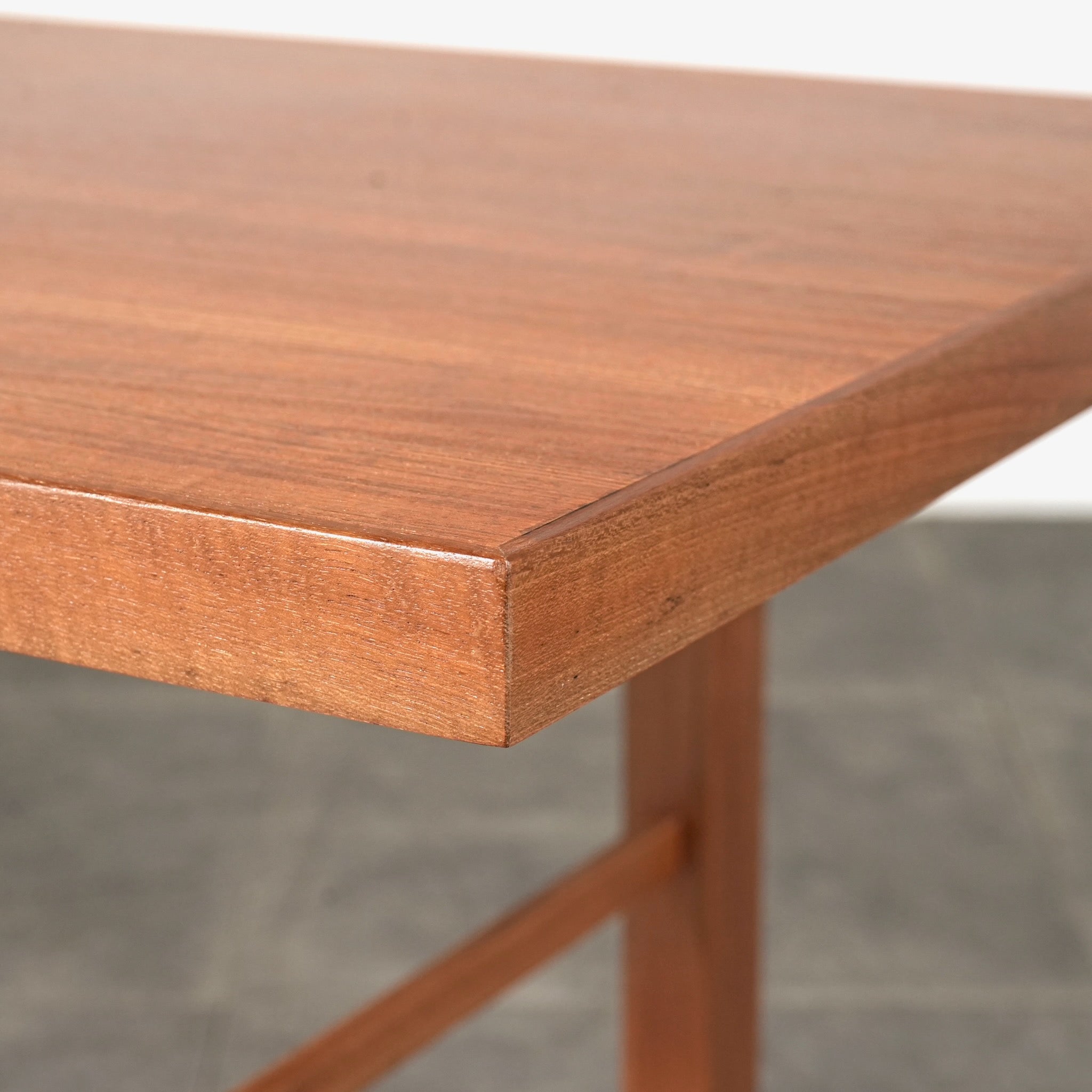 デンマーク ヴィンテージ ローテーブル – TIME HYPE