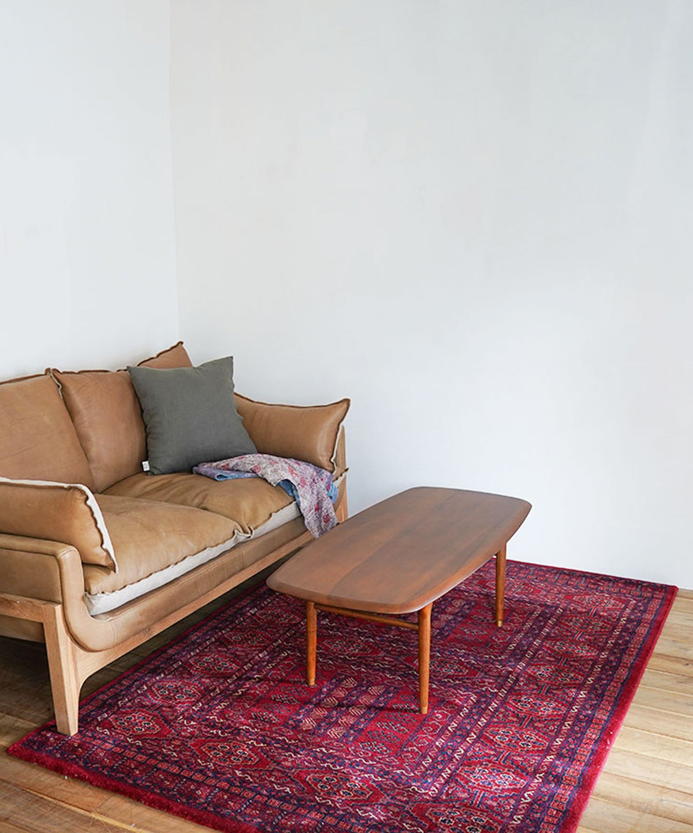 RugRu（ラグル）ALANAY RUG 1330×1950mm｜高品質な機械織りラグ