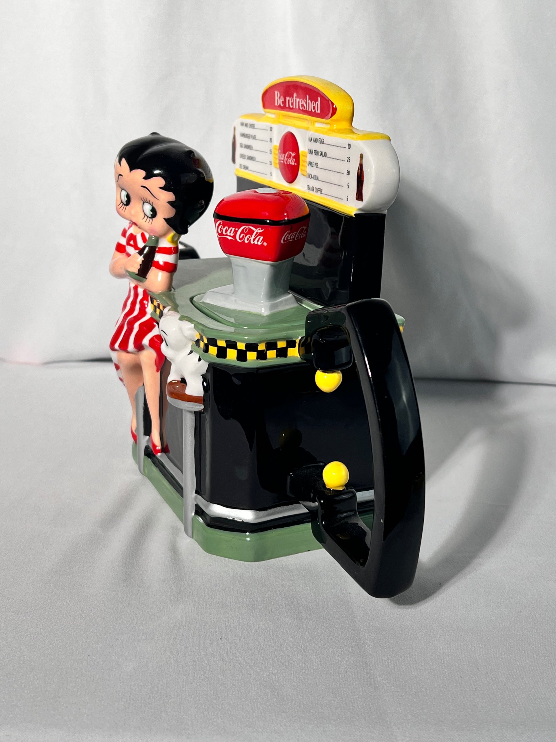 Betty Boop -Tea Pot- Coca Cola- Diner with pudgy – Timeless