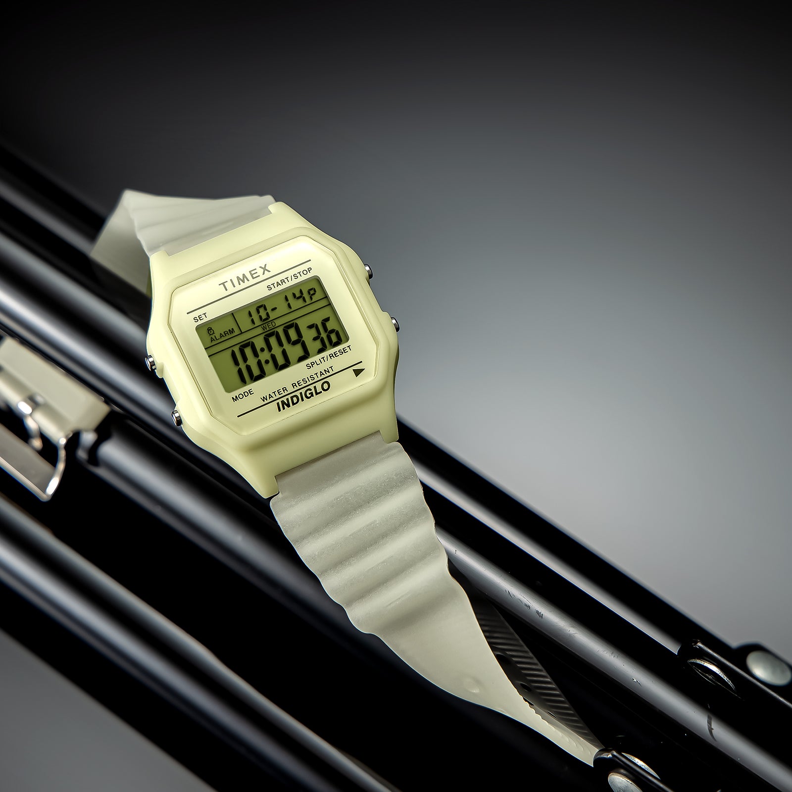 T80 Glow-in-the-dark - Japan Exclusive TW2Y02600 – TIMEX JAPAN