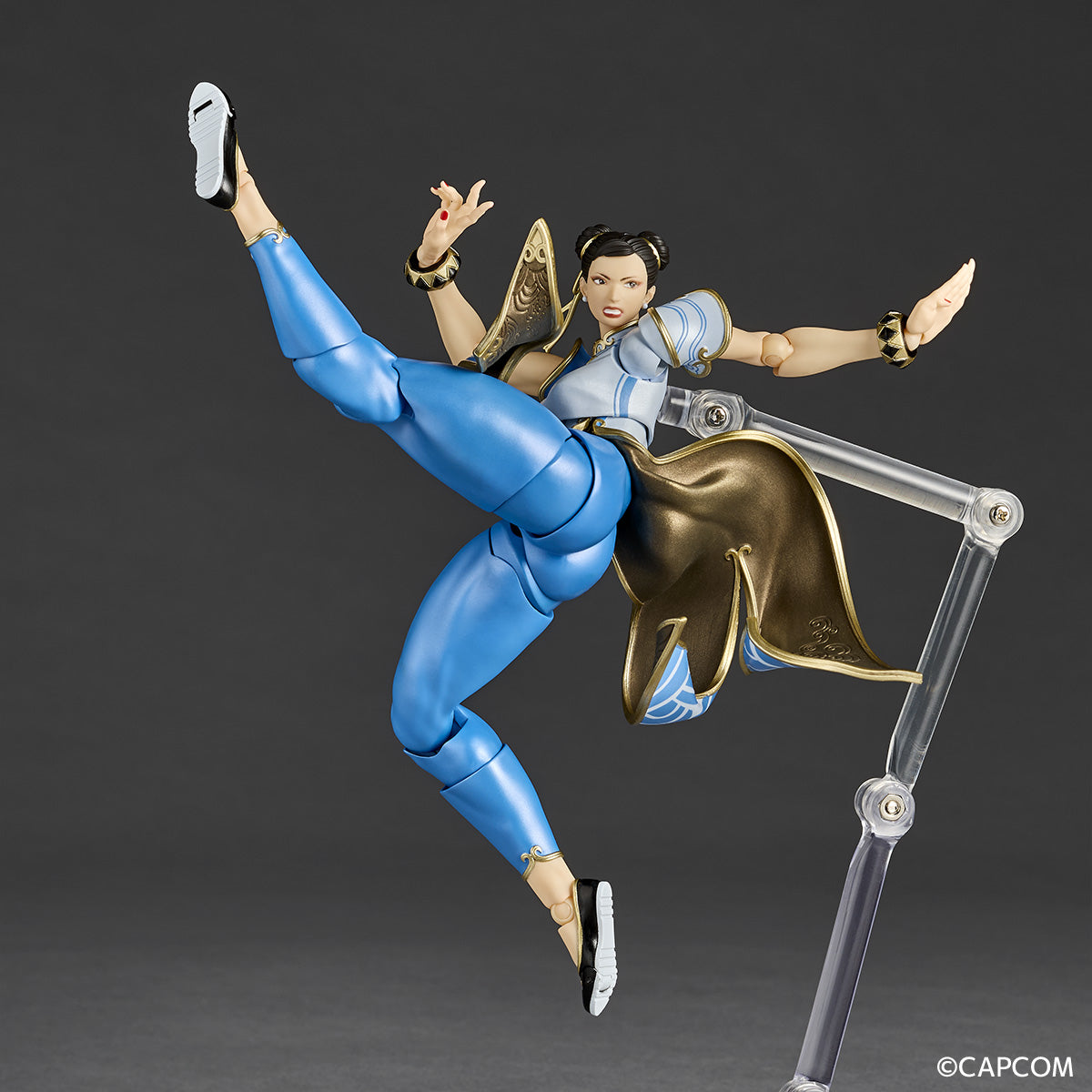 REVOLTECH AMAZING YAMAGUCHI STREET FIGHTER CHUN-LI – Titan Toyz