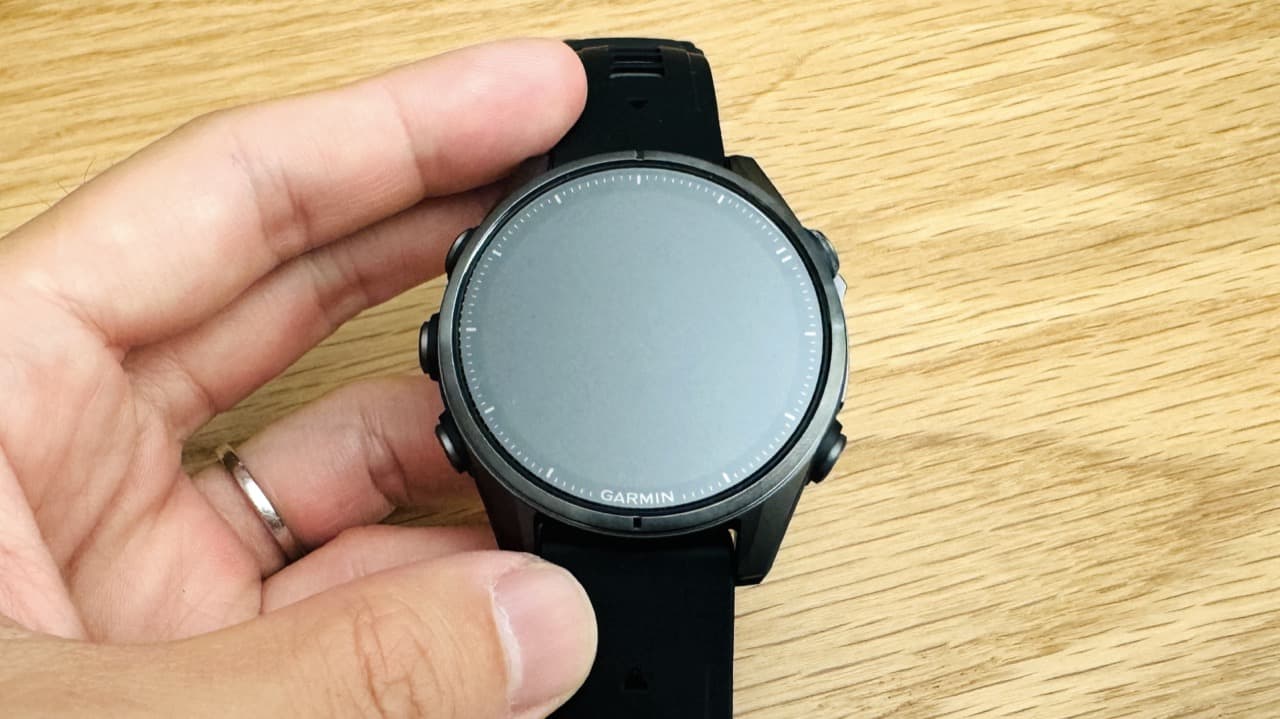 レビュー】Garmin Fenix 8：細腕にも似合うフラグシップモデル｜ともらん！