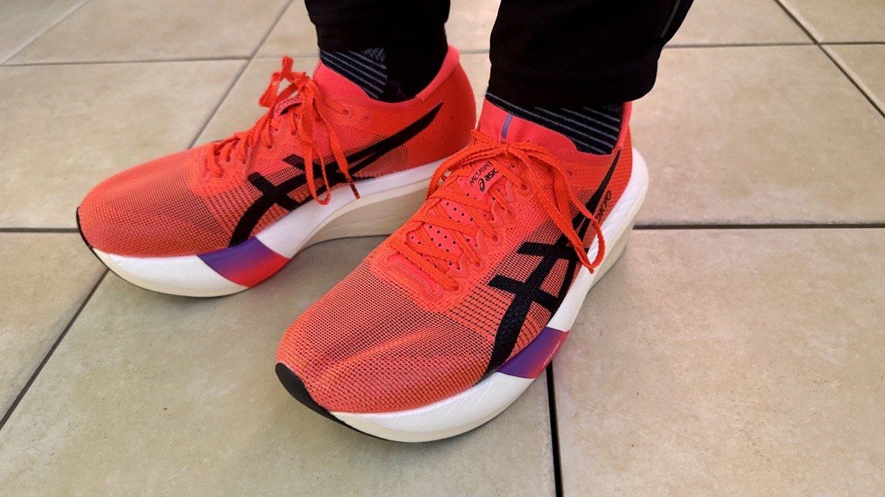 レビュー】Asics メタスピードエッジトーキョー：履きこなすのが難し